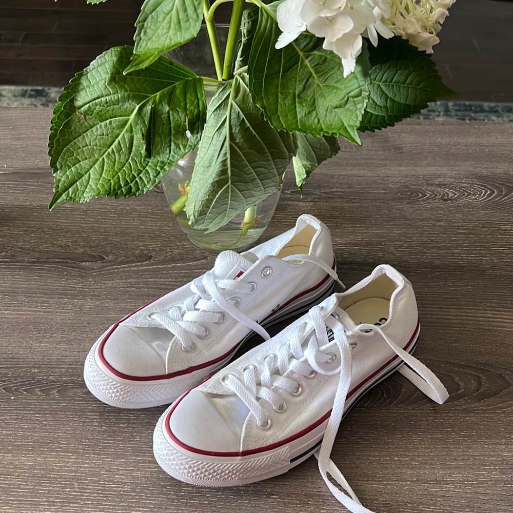 Brand new White Converse